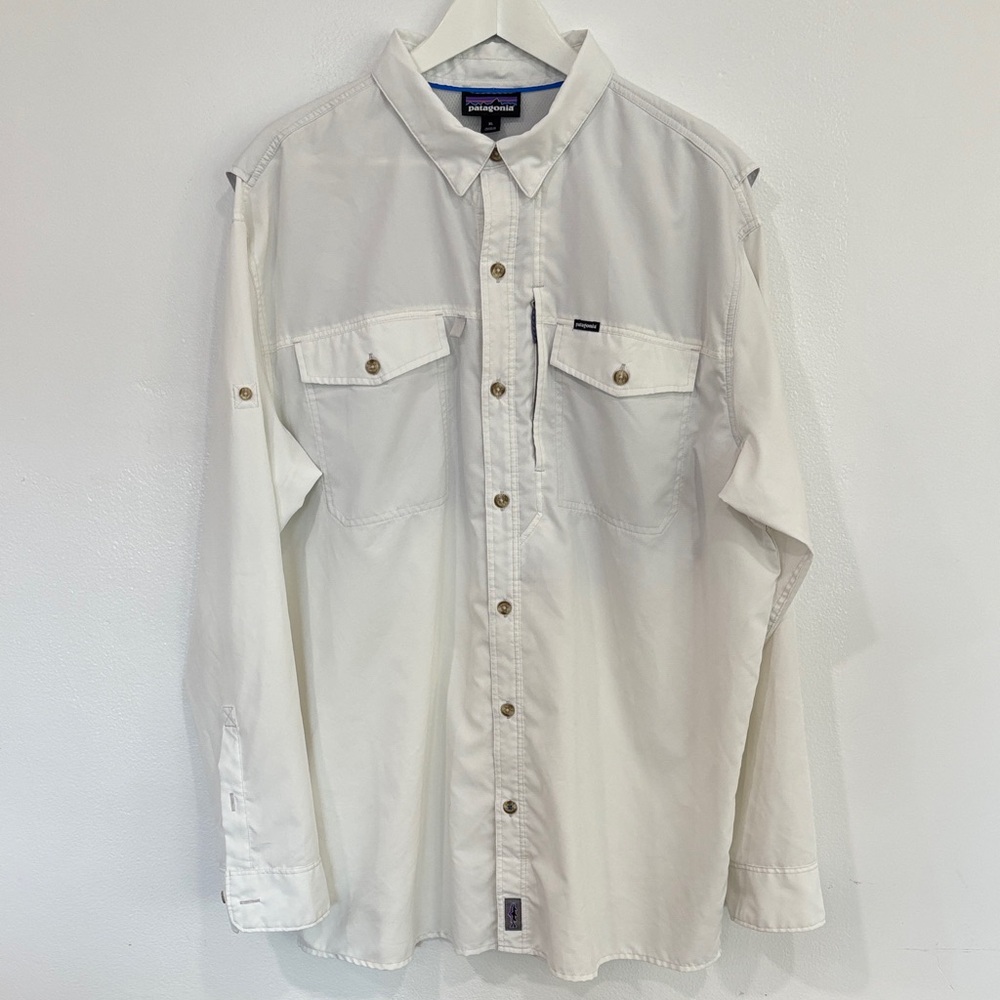 Patagonia Men's White Vented Fishing Button Down size XL